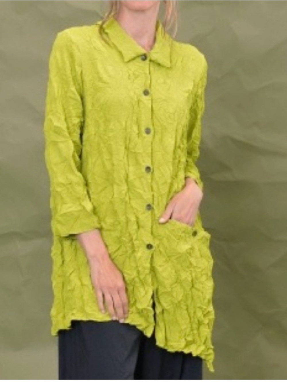 Chalet et Ceci Adalee Crinkle Shirt Women’s Size M Button Front Tunic Artsy Boho